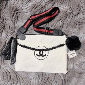 Chanel Beaute White Pouch Makeup Cosmetic Bag W/ 3 Unbranded Straps W/ Dust Bag